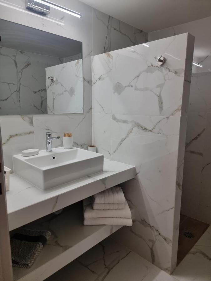 Bmv Apartments Atene Esterno foto