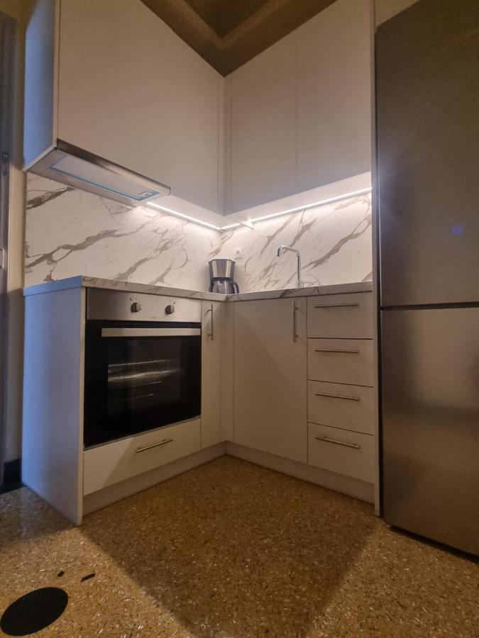 Bmv Apartments Atene Esterno foto